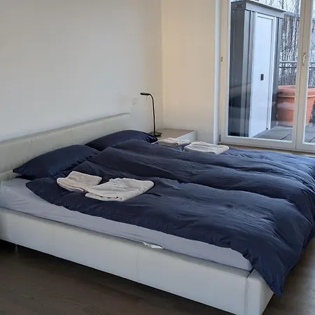 Doublebedroom With Bath Doppelzimmer Mit Bad Münih